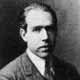 Niels Bohr, Physics: Wave Structure of Matter Explains Discrete Energy States of Bohr's Atomic Orbits. Quotations Niels Bohr.